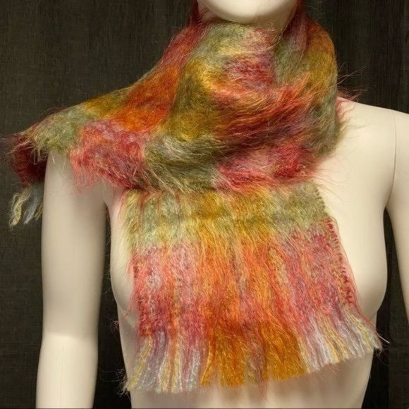NWOT Gorgeous Andrew Stewart‎ 70% Mohair scarf - Picture 1 of 9